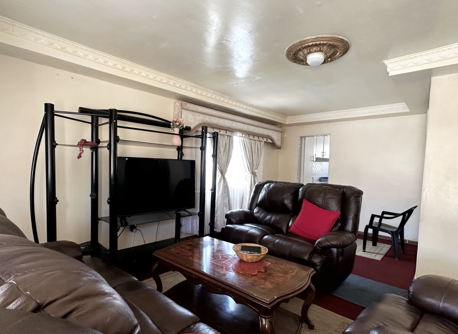 5 Bedroom Property for Sale in Mbuqu Eastern Cape